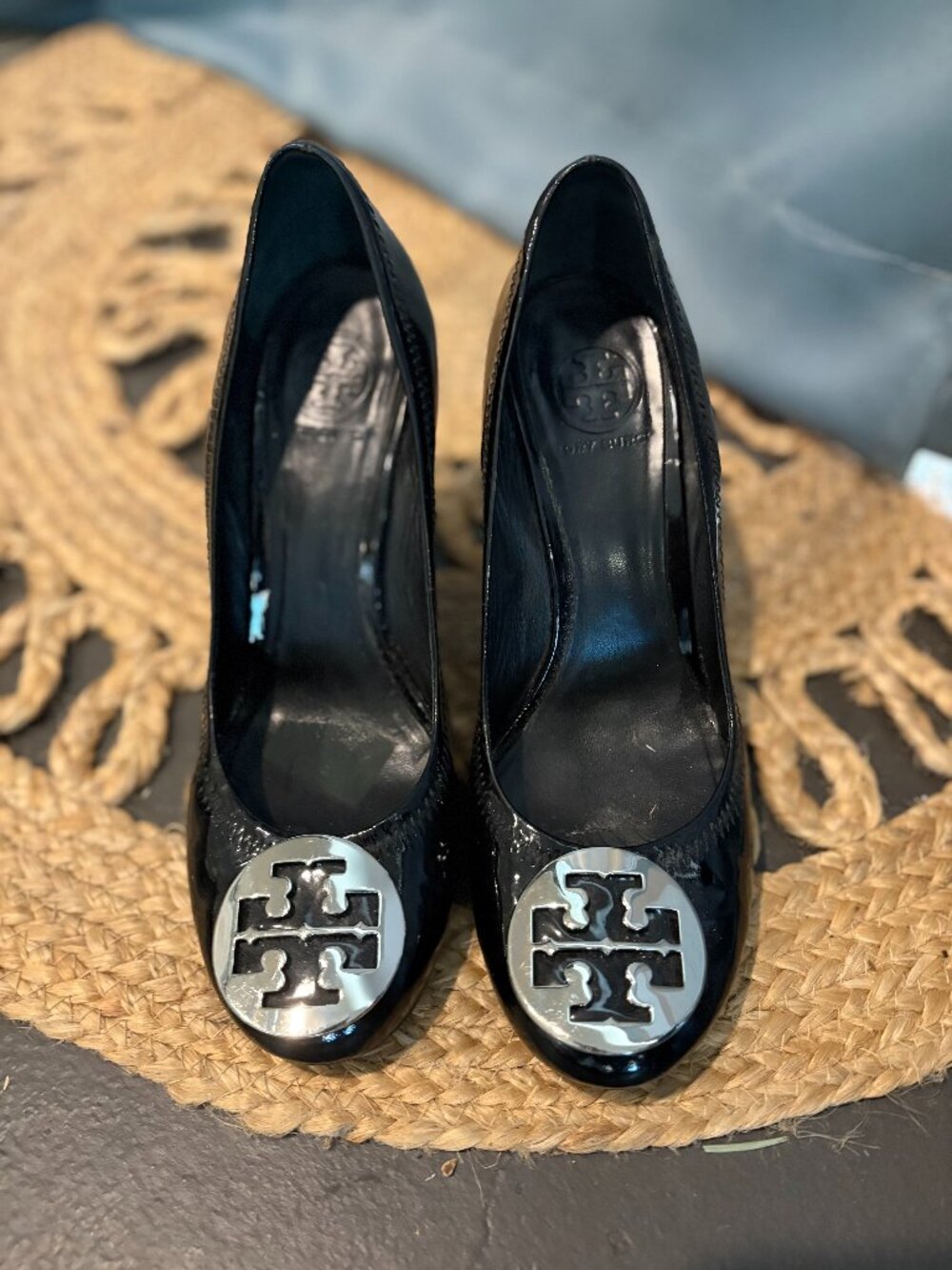 Tory Burch Black Patent Wedge Pumps Silver Logo Size 9.5